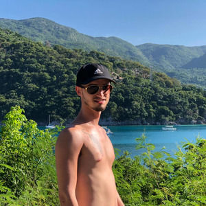 Meet your Posher, Jonathan